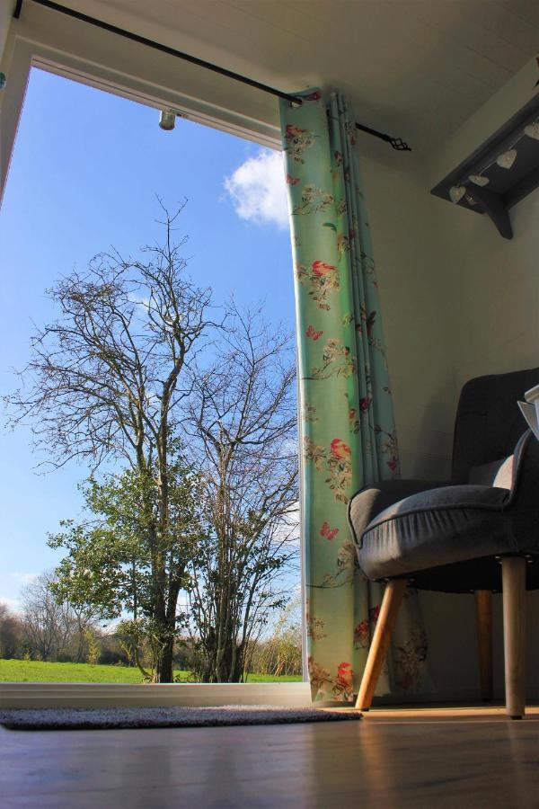 Hopgarden Glamping Luxury Shepherds Huts Wadhurst Eksteriør billede