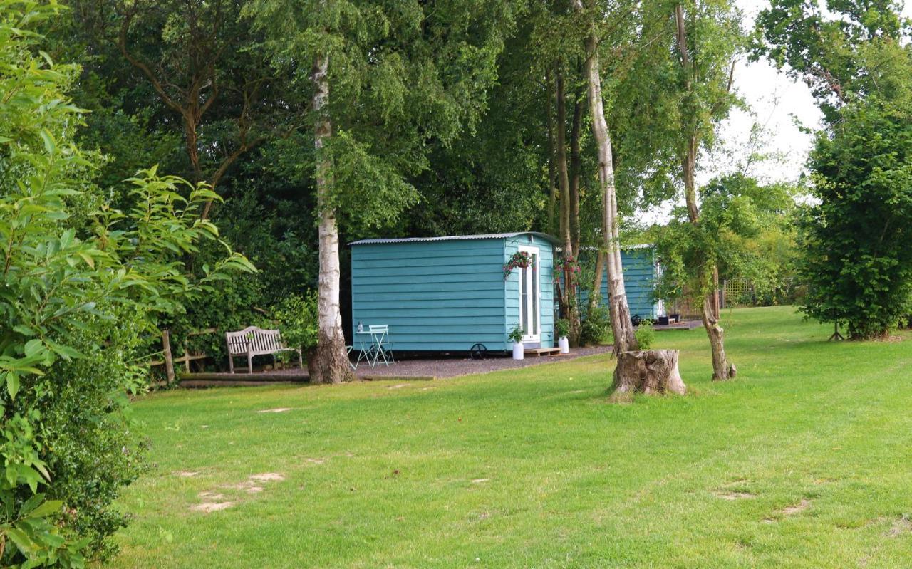 Hopgarden Glamping Luxury Shepherds Huts Wadhurst Eksteriør billede