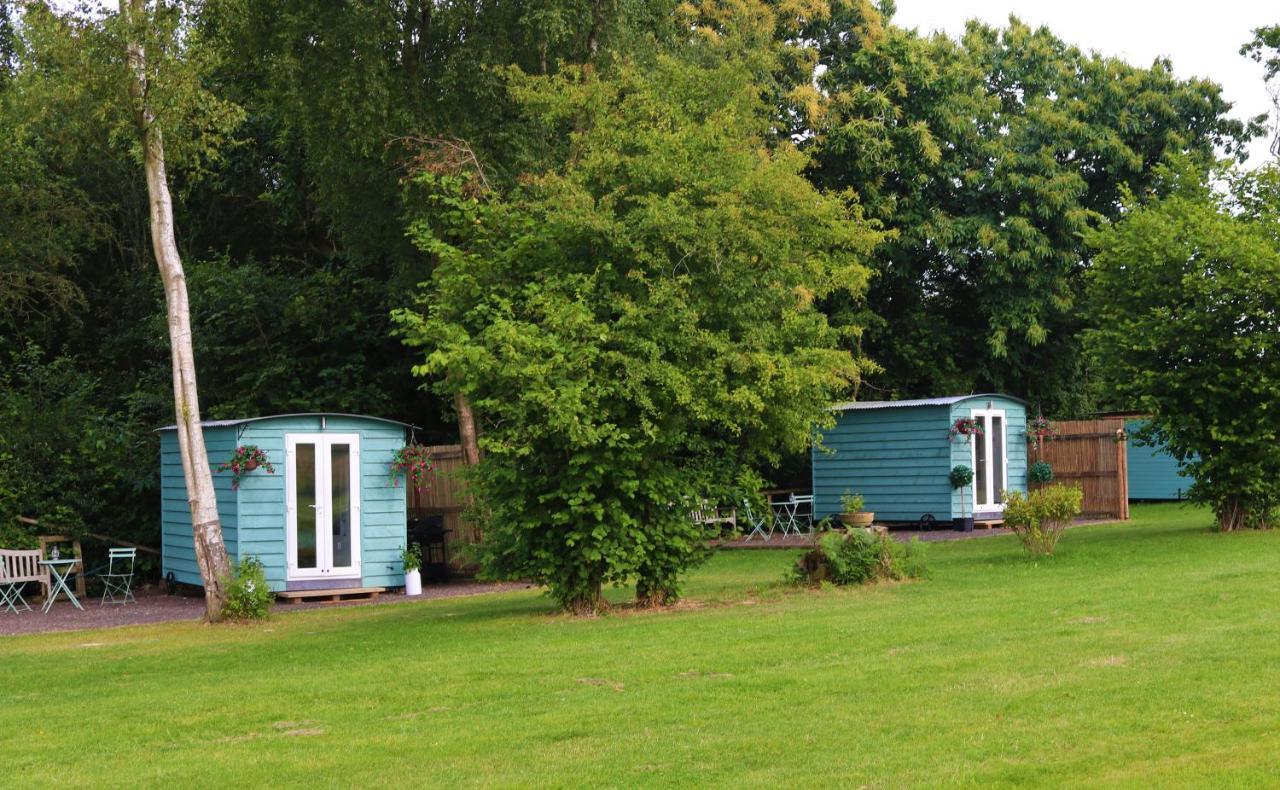 Hopgarden Glamping Luxury Shepherds Huts Wadhurst Eksteriør billede
