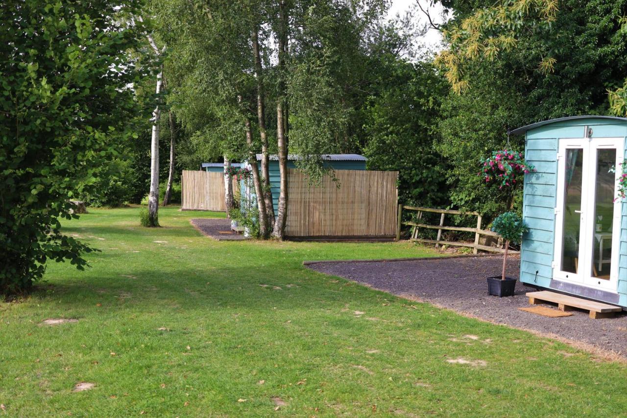Hopgarden Glamping Luxury Shepherds Huts Wadhurst Eksteriør billede