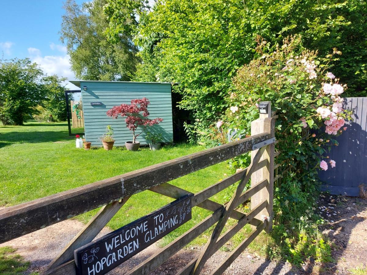 Hopgarden Glamping Luxury Shepherds Huts Wadhurst Eksteriør billede